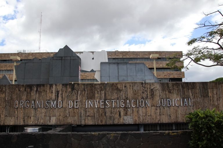 OIJ investiga supuesta venta de permisos sanitarios en Área Rectora de Salud Sureste Metropolitana