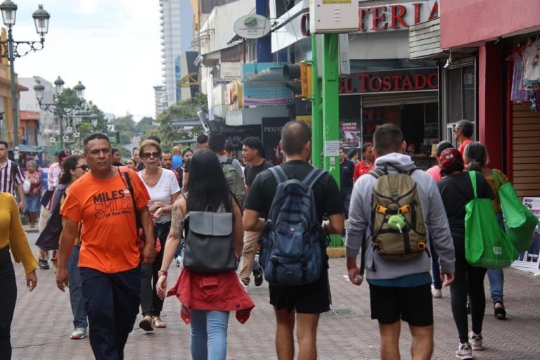 Países con mayor pérdida de apoyo a la democracia