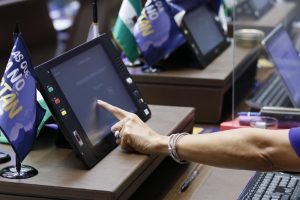 Diputados aprueban vuelos de bajo costo hacia Centroamérica