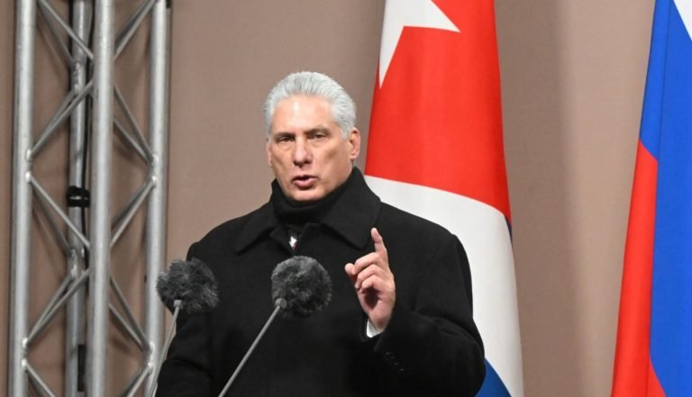 Díaz-Canel dice que aliados están listos para ayudar ante la crisis económica de Cuba