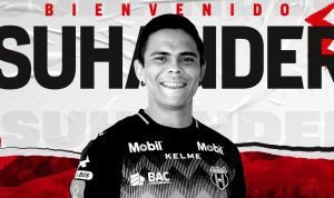 Alajuelense oficializó a Suhander Zúñiga