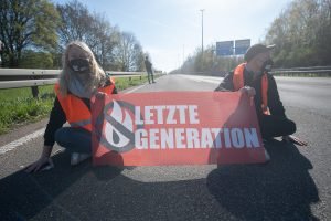 Activistas climáticos quieren paralizar Berlín de forma indefinida