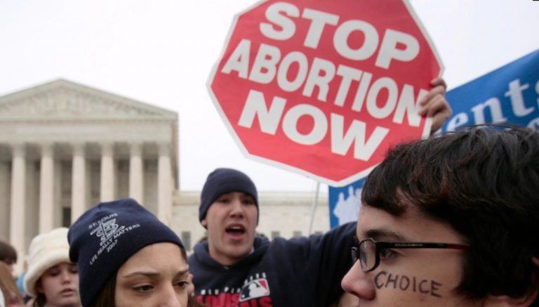 Debates por derecho al aborto amplían la brecha entre progresistas y conservadores en EEUU