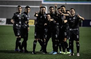 ¡Sin pena ni gloria! Sporting devuelve ficha que le había robado a Santos en marzo pasado