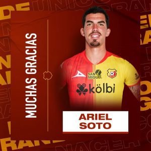 Ariel Soto fuera de Herediano
