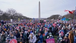 Miles protestan a favor de aborto a lo largo y ancho de EEUU