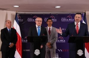 Gobierno anuncia inicio del proyecto de mejora a infraestructura del Aeropuerto Daniel Oduber Quirós
