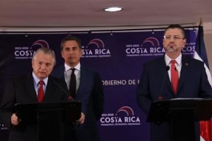 Rodrigo Chaves participará en el Foro Económico Mundial en Davos