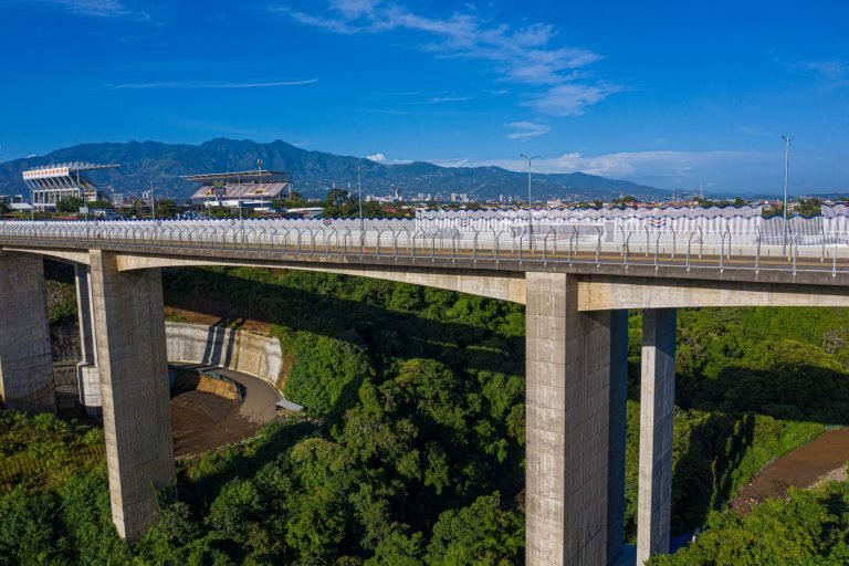 MOPT y Conavi informan sobre mejoras para el puente del Río Virilla en Ruta 32