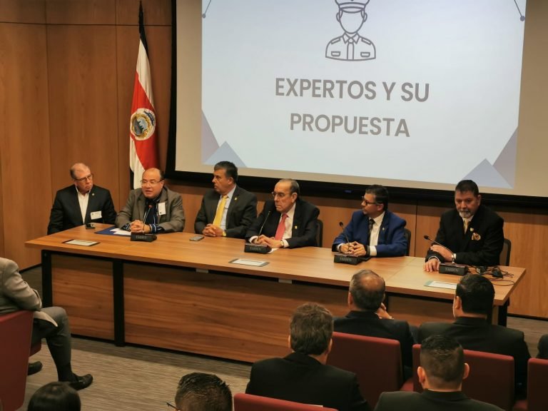 Expertos presentan propuestas para agilizar uso de recursos económicos en temas de seguridad