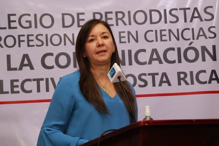 Colper tilda de “ofensivos” comentarios de Chaves y afirma que ministra de Salud tiene un problema de credibilidad