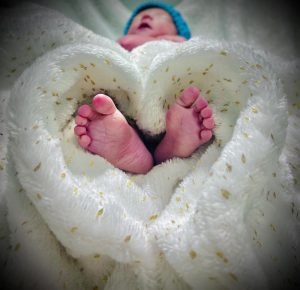 Proyecto “Angelitos” del Hospital Calderón Guardia apoya a familias que sufren pérdida de su bebé