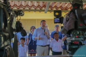 A mí me amenazan de muerte todos los días, asegura Rodrigo Chaves ante cuestionamiento por escolta