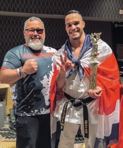 Jonathan González tricampeón de karate kyokushin en Estados Unidos