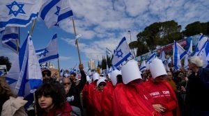 Miles protestan contra la reforma judicial en Israel