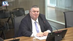 Exsuperintendente de Pensiones señala que se está hipotecando la edad de retiro de las personas