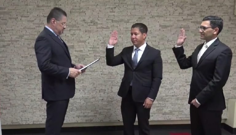 Rodrigo Chaves juramentó a los nuevos viceministros del MOPT