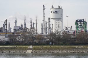 Química alemana BASF anuncia recorte de 2.600 puestos en todo el mundo