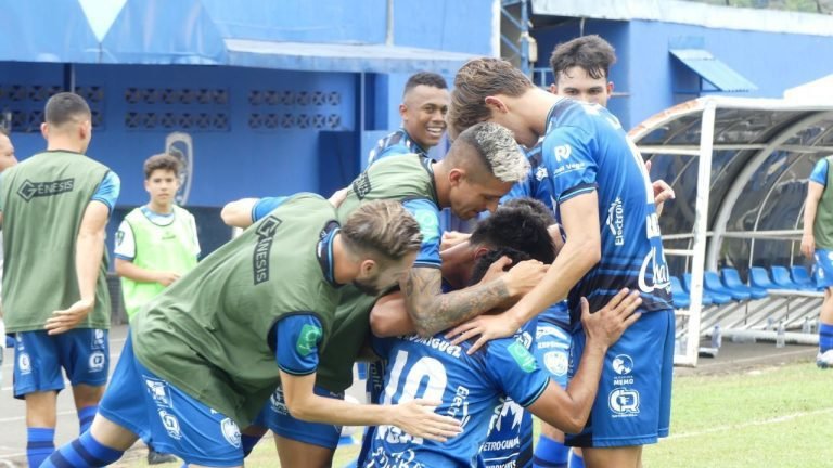 ¡Gano Grecia! Mauricio Wright le cambio la cara al equipo.