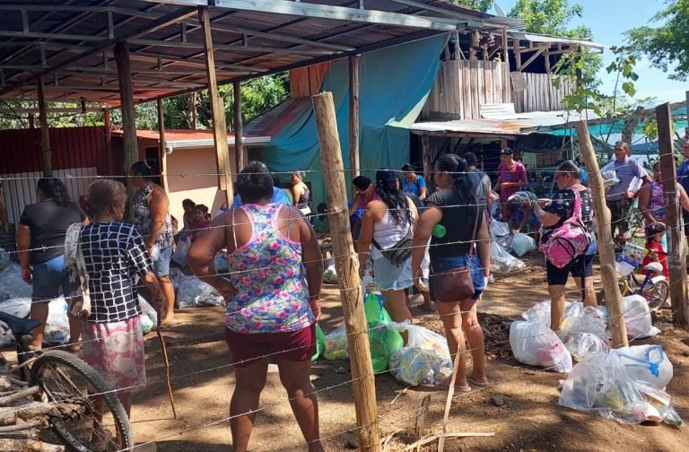 Pescadores artesanales de Costa de Pájaros enfrentan severa crisis por pesca de arrastre y narcotráfico