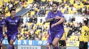Anyang FC despide a Jonathan Moya por conducir borracho en Corea