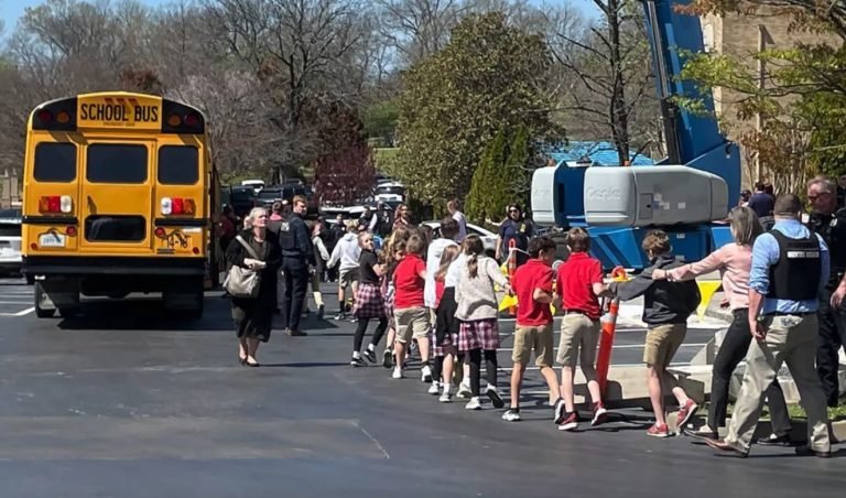 Estados apuntan a aumentar la seguridad escolar después del tiroteo en Tennessee
