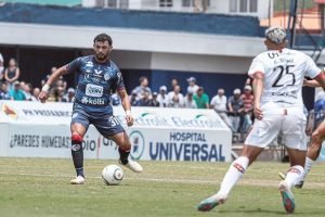 Michael Barrantes: “Todavía tengo para dar un poquito más en la cancha”