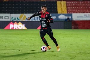 Alajuelense busca renovar a Jurgens Montenegro, pero el jugador no estaría interesado