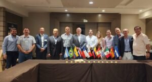 Alpescas firma convenio para contribuir a erradicar la pesca ilegal en la región latinoamericana