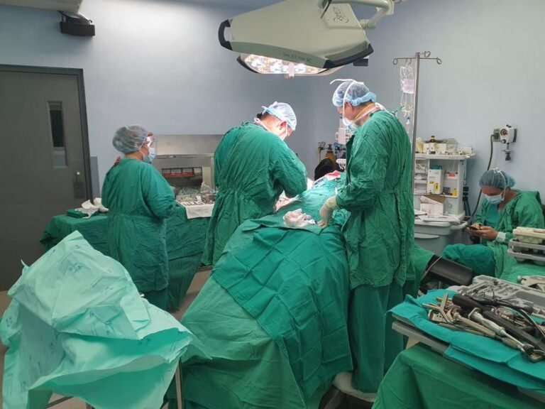 CCSS lamenta pérdida de 142 cirugías por huelga y buscará que se atiendan lo antes posible