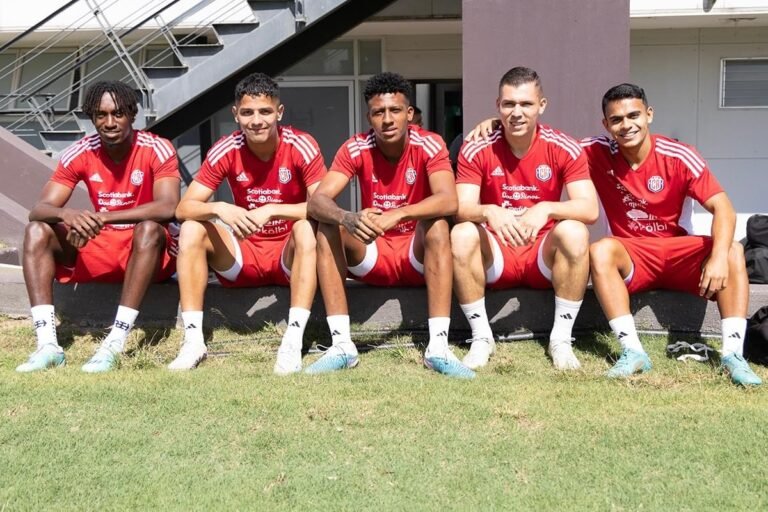 Warren Madrigal: “Hicimos un buen partidos porque tuvimos mucho la pelota”