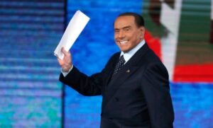 Muere a los 86 años ex primer ministro italiano Silvio Berlusconi