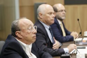 En Panamá cuestionan actuar de la Fiscalía tica sobre caso de Leonel Baruch