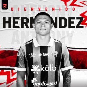 Alajuelense sorprende con fichaje