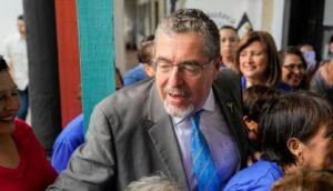 Guatemala: Candidato presidencial Arévalo denuncia “persecución” ante la OEA