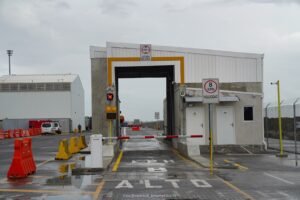 Tres escáneres de APM Terminals sufrieron un colapso debido a un aparente daño eléctrico