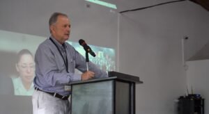 El PAC no ha estafado a nadie, afirma Ottón Solís