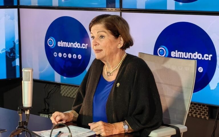 Cisneros denuncia montaje entre expresidenta del PANI y diputados del PLN sobre caso de hijos de Baruch