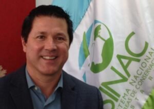 Renuncia viceministro de ambiente y director del Sinac para acogerse a la pensión  