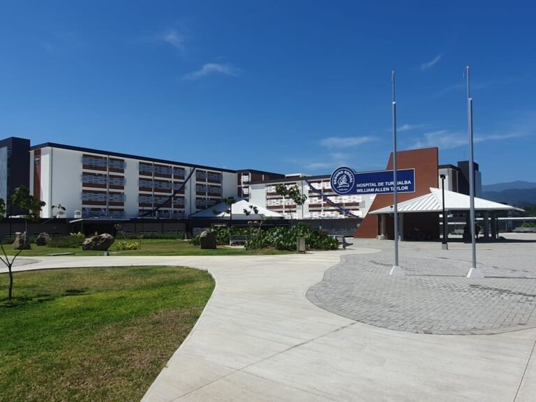 Hospital William Allen Taylor de Turrialba se traslada a nuevas instalaciones