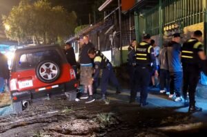 Policía Municipal y Fuerza Pública realizan fuerte operativo policial en Alajuela
