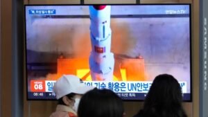 Corea del Norte dice que fracasó el segundo intento de lanzar un satélite espía