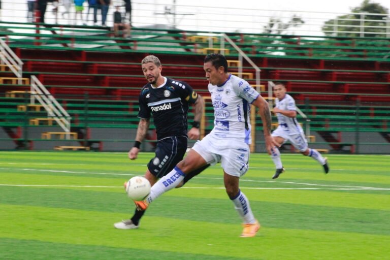 ¿Hay una diferencia muy marcada entre los equipos de primera y segunda división?