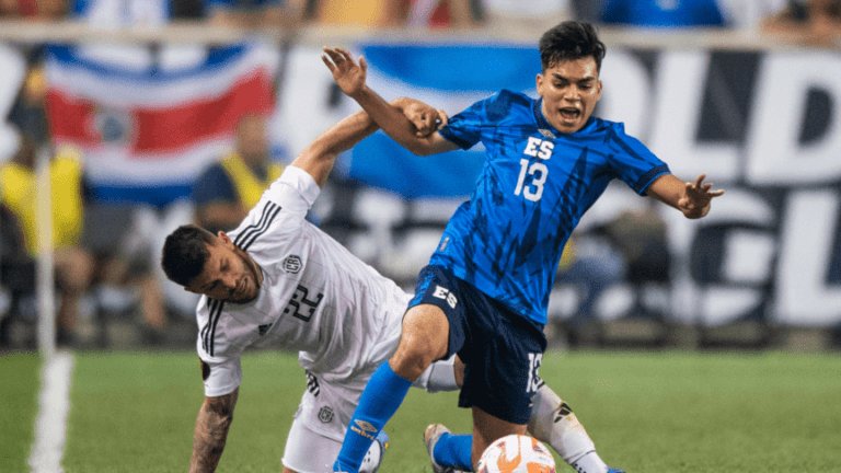 Leonardo Menjívar confirmó que vestirá la camiseta de Alajuelense