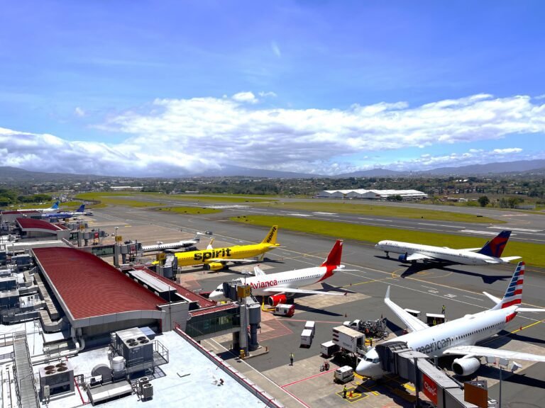 Caos en aeropuertos de Costa Rica, esta es la razón