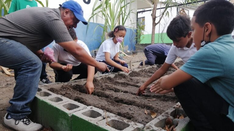 Proyecto destina $150,000 a nivel regional transformando vidas de las comunidades centroamericanas