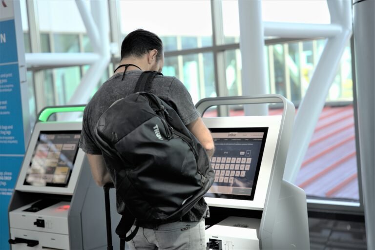 Crece en un 45,7% el uso de puestos de autocheck-in en el Aeropuerto Juan Santamaría