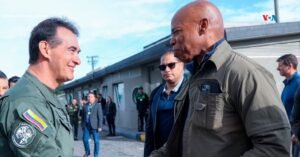 Alcalde de Nueva York sobrevoló selva del Darién para conocer crisis migratoria