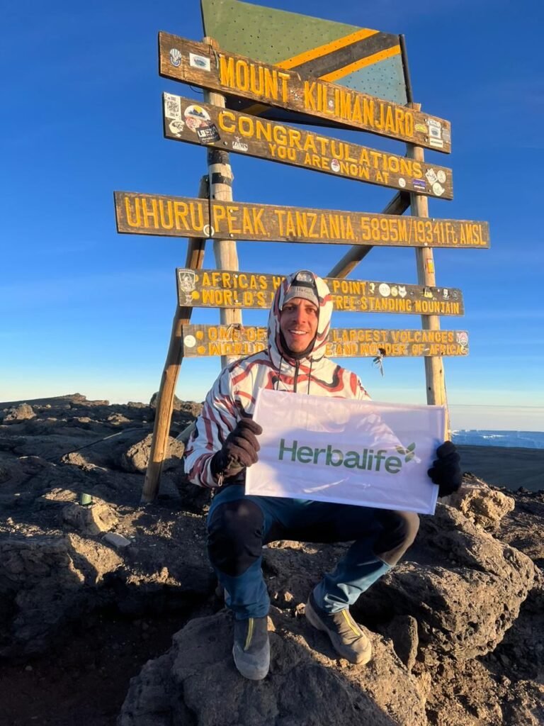 Daniel Vargas intenta convertirse en el segundo costarricense en llegar a la cima del Monte Everest