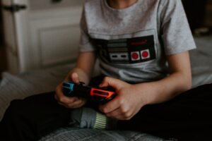 Videojuegos desarrollan habilidades y capacidades en menores de edad